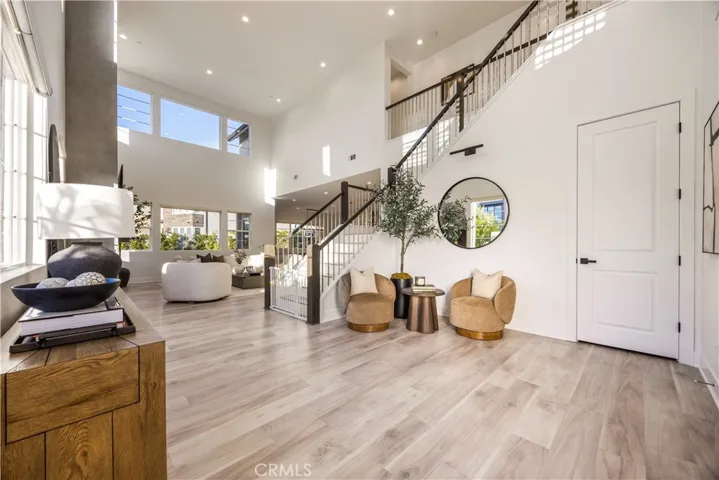 27762 Lens, Valencia, California 91381