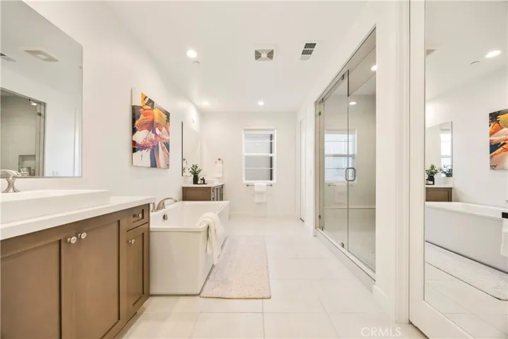 27762 Lens, Valencia, California 91381