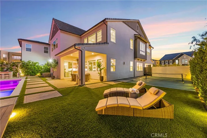 27762 Lens, Valencia, California 91381