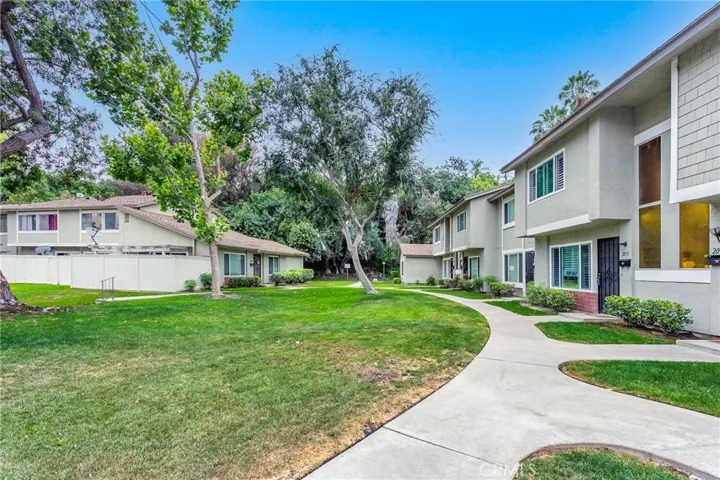 2025 E Aroma, West Covina, California 91791