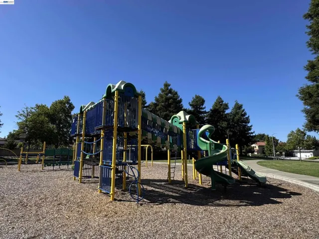 6674 Via San Blas, Pleasanton, California 94566