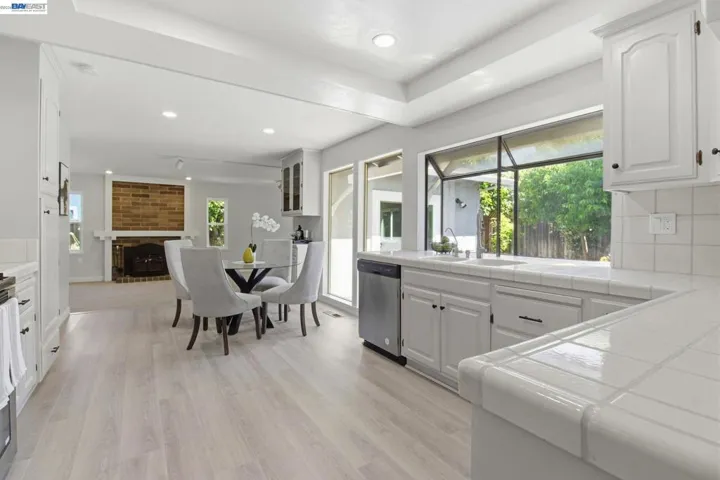 6674 Via San Blas, Pleasanton, California 94566