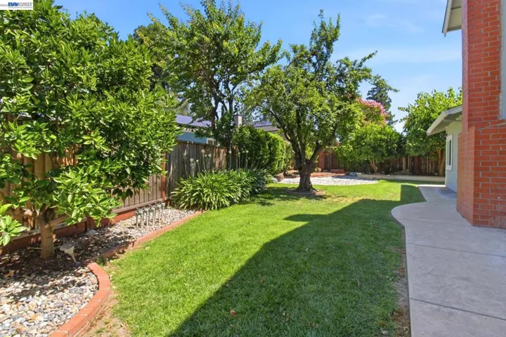 6674 Via San Blas, Pleasanton, California 94566
