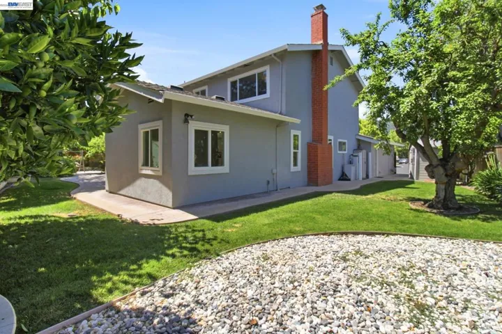 6674 Via San Blas, Pleasanton, California 94566
