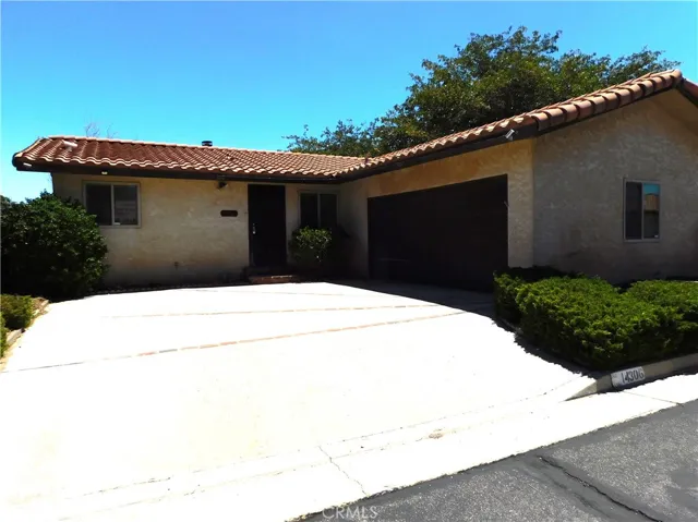 14306 Dover, Mojave, California 93501