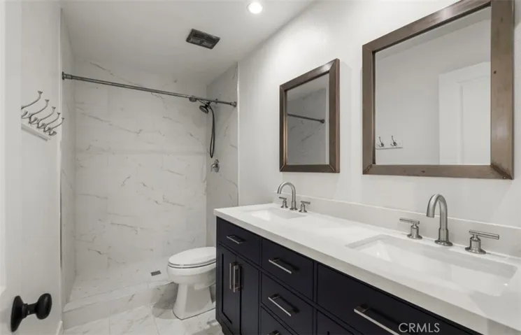 8 Mojo Court, Newport Beach, California 92663