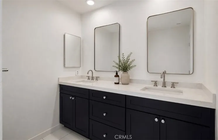 8 Mojo Court, Newport Beach, California 92663