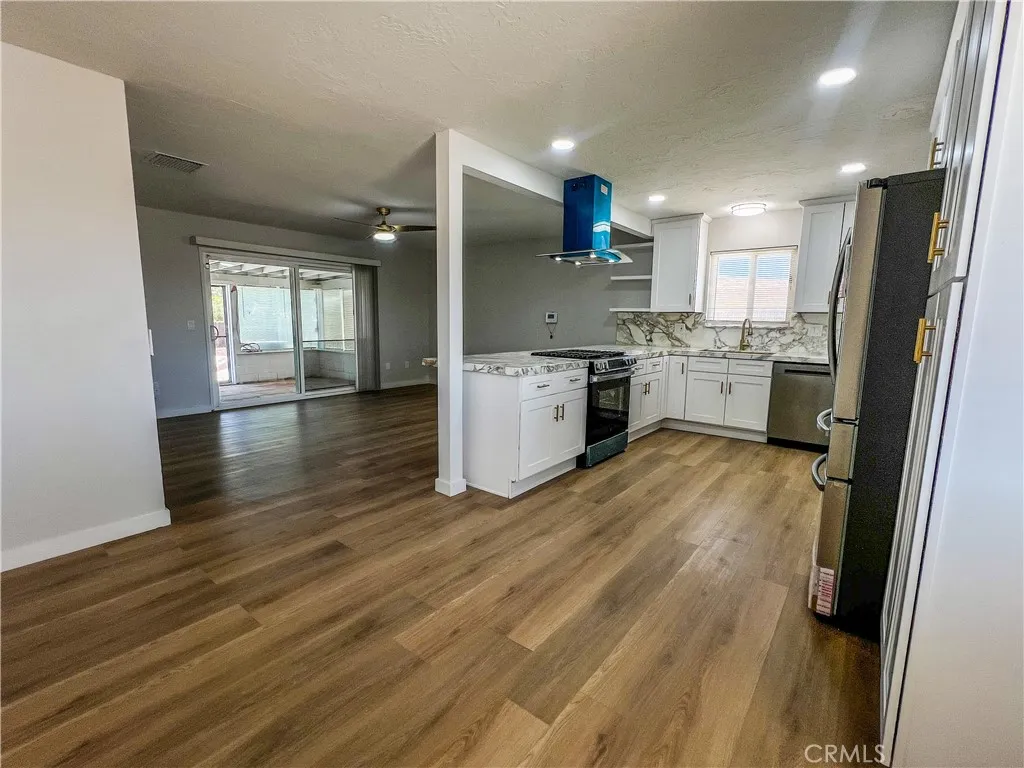 36370 Fern, Barstow, California 92311 — photo 5
