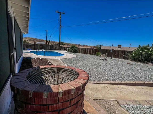 36370 Fern, Barstow, California 92311