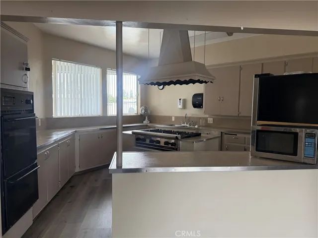 840 E Foothill 142, Azusa, California 91702
