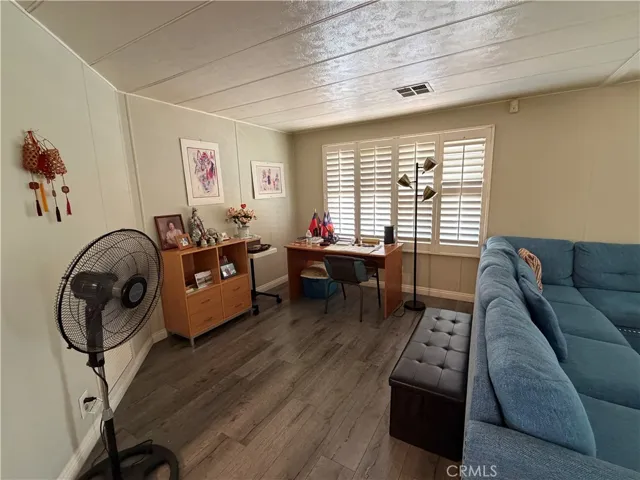 840 E Foothill 142, Azusa, California 91702