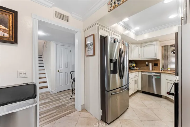 134 Oak Forest Circle, Glendora, California 91741