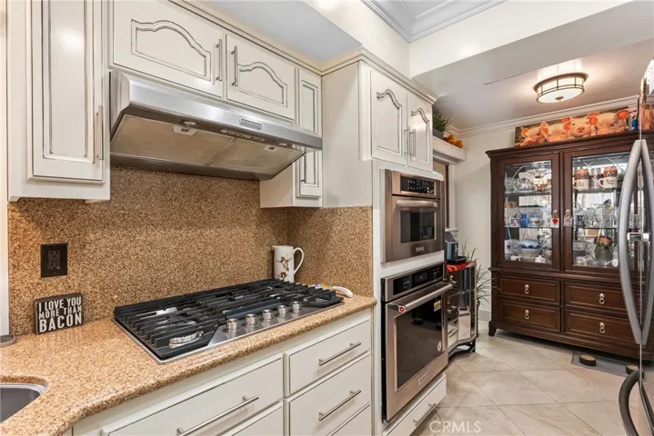 134 Oak Forest Circle, Glendora, California 91741