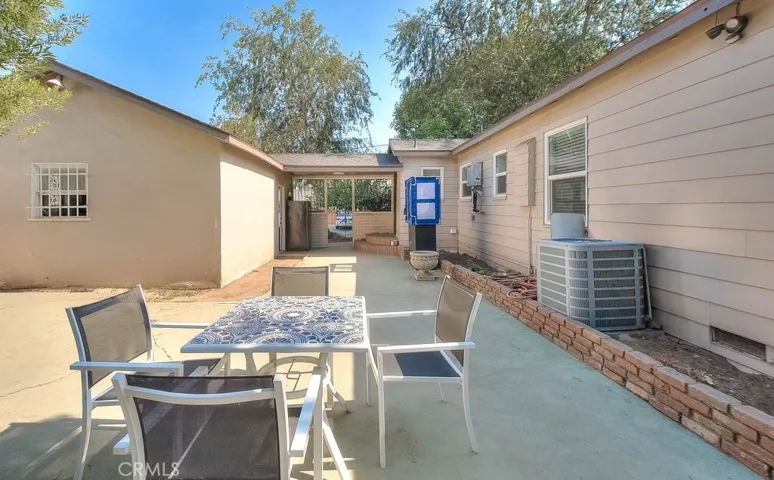 2803 Ladera Road, San Bernardino, California 92405