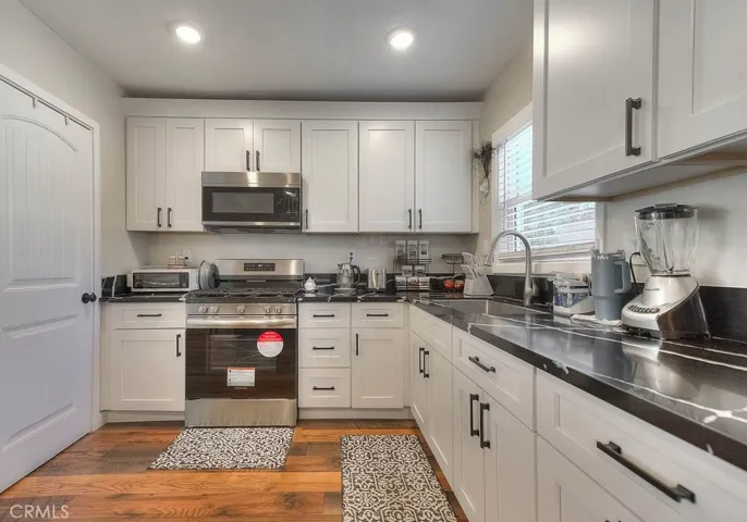 2803 Ladera Road, San Bernardino, California 92405
