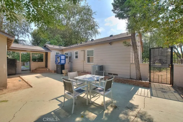 2803 Ladera Road, San Bernardino, California 92405