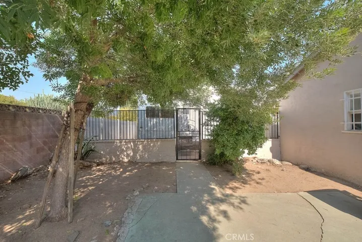 2803 Ladera Road, San Bernardino, California 92405