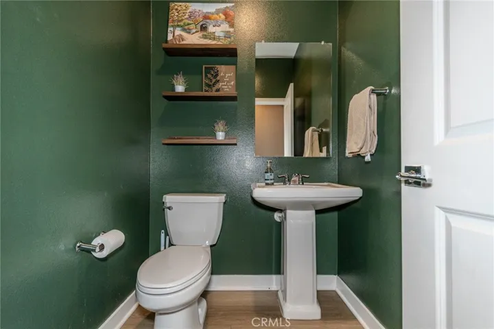 Main Floor 1/2 Bath