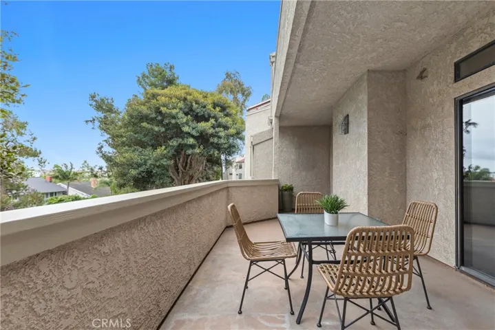 End unit Over sized balcony with nature views