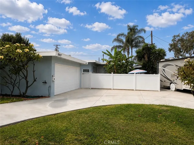 9917 Mina Avenue, Whittier, California 90605