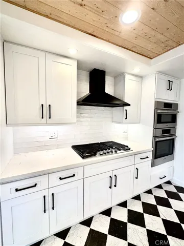 11 Rocky, Irvine, California 92612