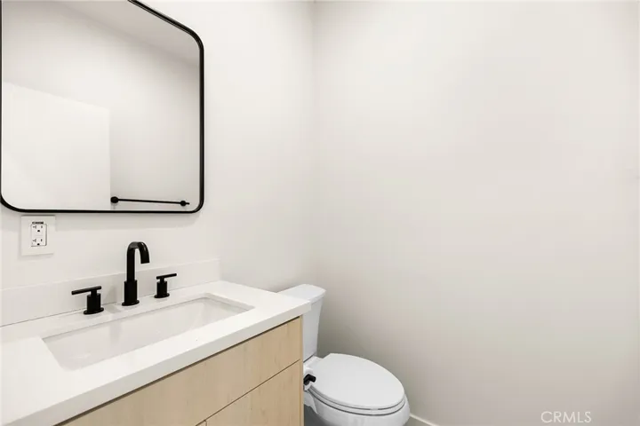 1/2 bath