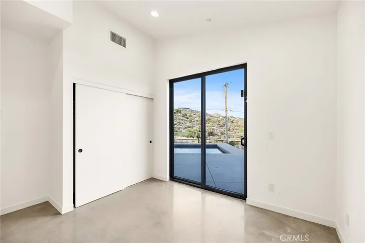 6218 Farrelo Road, Yucca Valley, California 92284