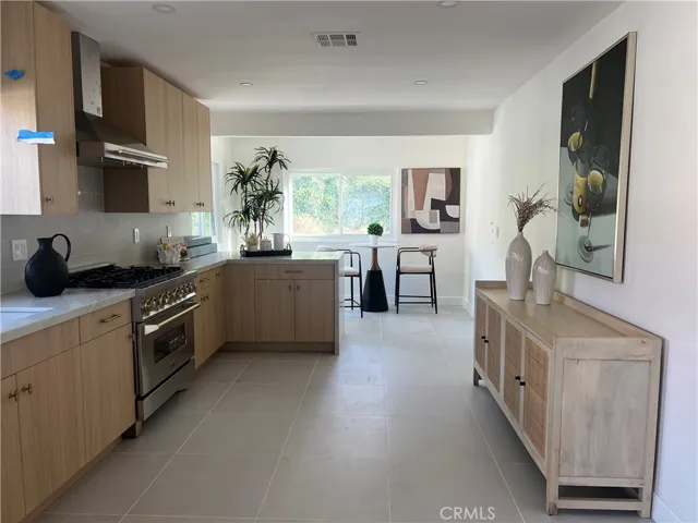 4119 Don Jose, Los Angeles, California 90008