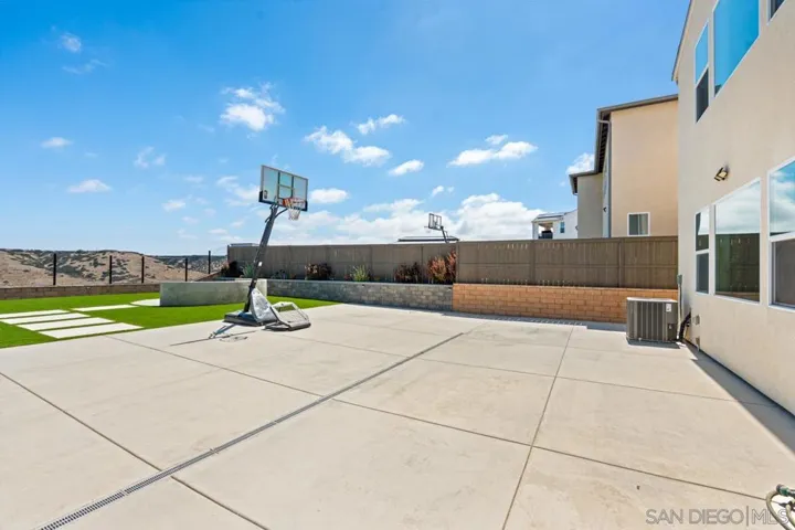 2366 Calle Grandon, Chula Vista, California 91913