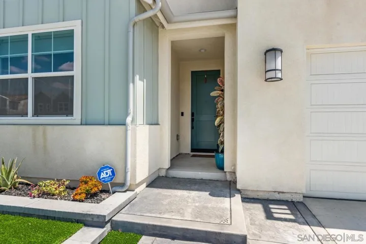 2366 Calle Grandon, Chula Vista, California 91913