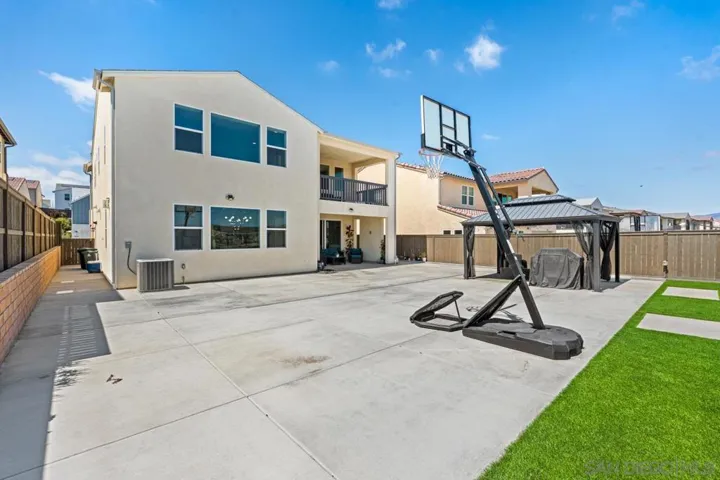 2366 Calle Grandon, Chula Vista, California 91913