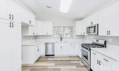 5114 Yellow Rose Court, Bakersfield, California 93307