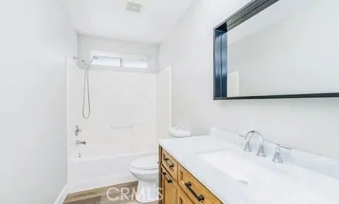 5114 Yellow Rose Court, Bakersfield, California 93307
