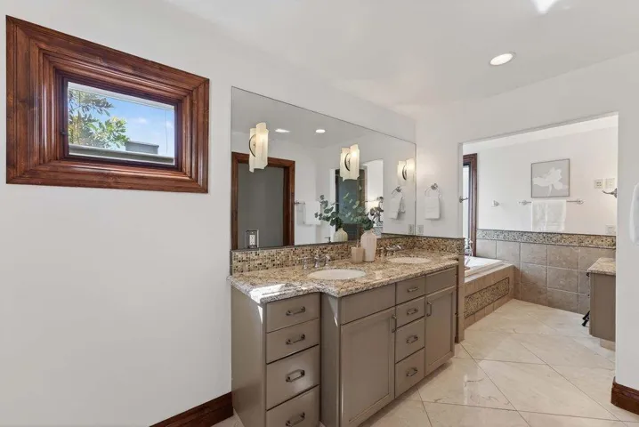 41 South Circle, Santa Cruz, California 95060