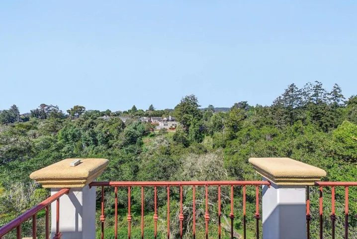 41 South Circle, Santa Cruz, California 95060