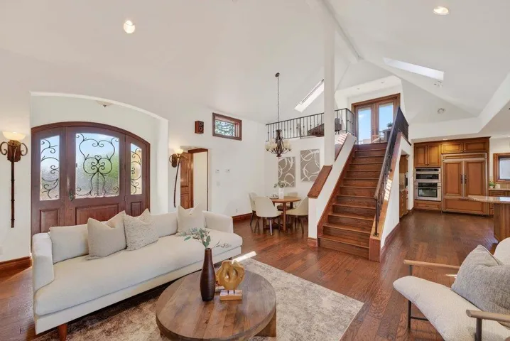 41 South Circle, Santa Cruz, California 95060