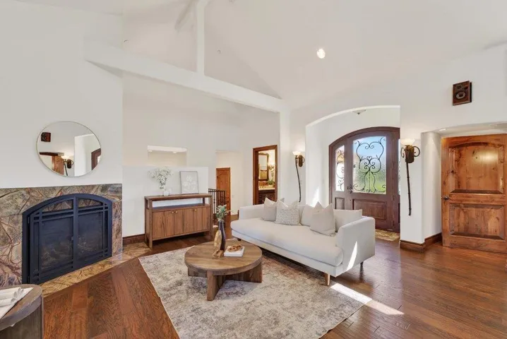 41 South Circle, Santa Cruz, California 95060