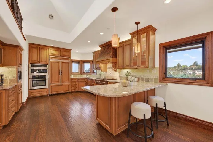 41 South Circle, Santa Cruz, California 95060