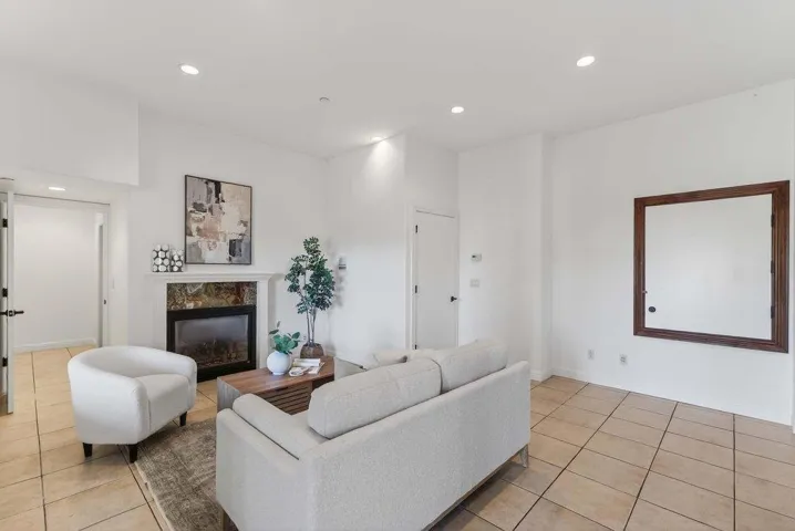 41 South Circle, Santa Cruz, California 95060
