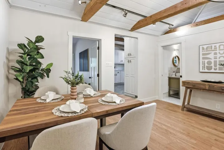 24250 Glenwood Drive, Los Gatos, California 95033