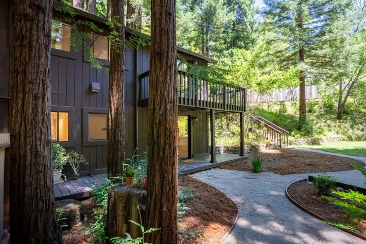 24250 Glenwood Drive, Los Gatos, California 95033