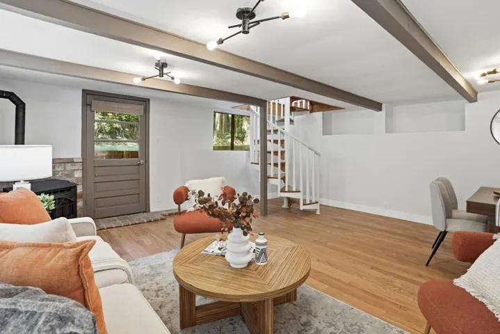 24250 Glenwood Drive, Los Gatos, California 95033