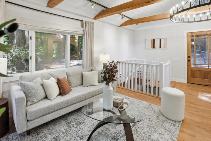 24250 Glenwood Drive, Los Gatos, California 95033