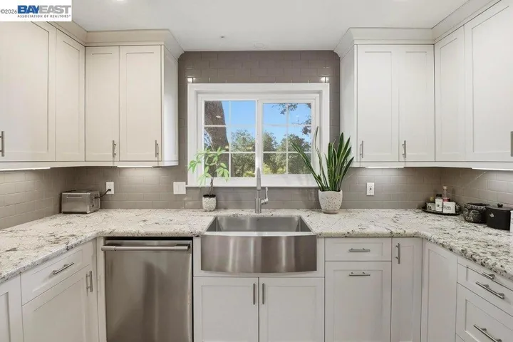 19650 Russell, Cottonwood, California 96022