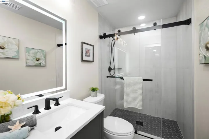 31265 Lily St, Union City, California 94587