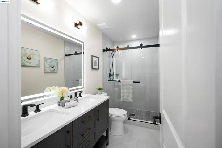 31265 Lily St, Union City, California 94587