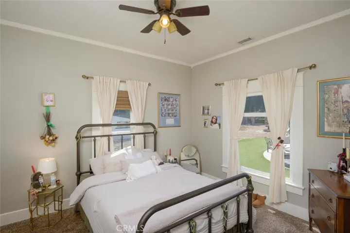 1052 E Grand Boulevard, Corona, California 92879