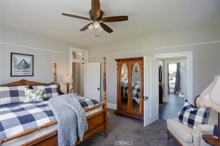 1052 E Grand Boulevard, Corona, California 92879