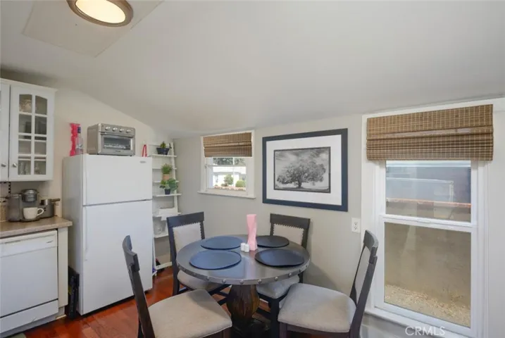 1052 E Grand Boulevard, Corona, California 92879