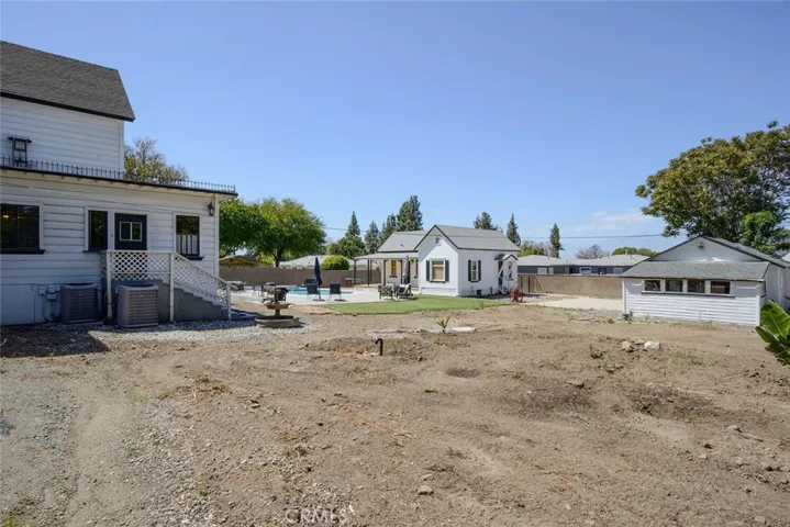 1052 E Grand Boulevard, Corona, California 92879